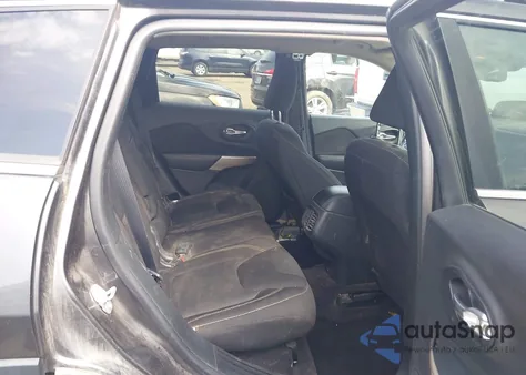 2017 Jeep Cherokee Latitude 4X4 z USA, uszkodzony, nr VIN 1C4PJMCB8HW632737